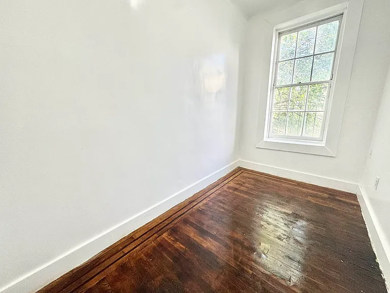 305 E 109th St #10 — Photo 12