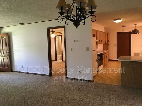 5th image of 3242 NE 32nd Ave