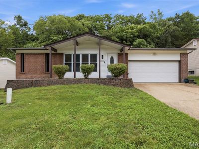 5018 Country Valley Dr, Imperial, MO, 63052