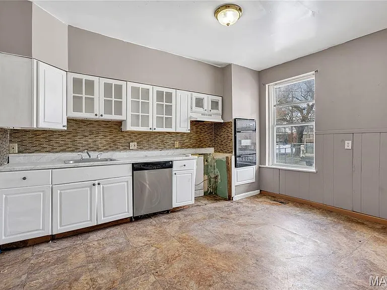 2207 Angelica St — Photo 14