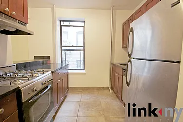 Rented by Link NY Realty