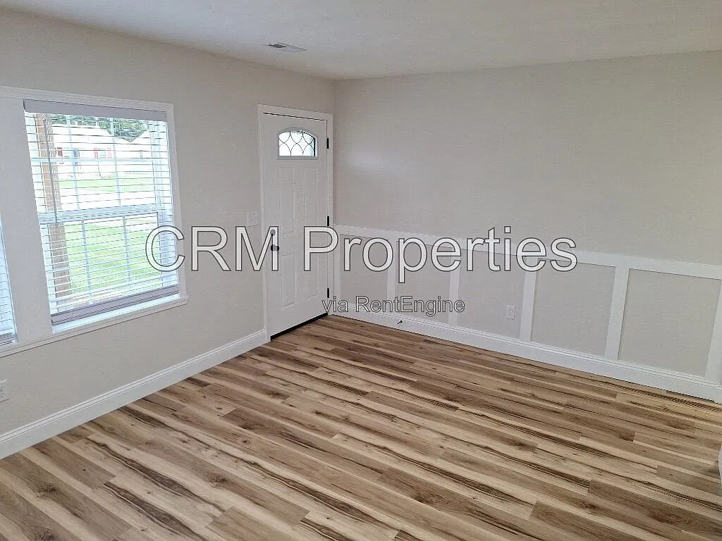 2 bed, 1.0 bath, 672 sqft, $1,200 — Photo 4