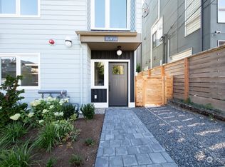 3649 Francis Ave N #B, Seattle, WA 98103