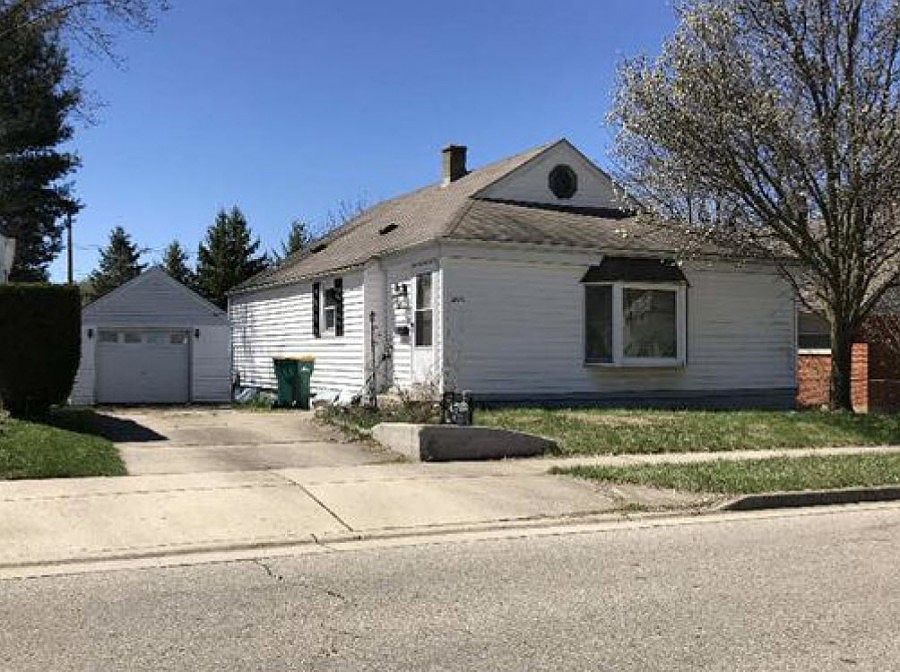 1st image of 2825 Gaylord Ave