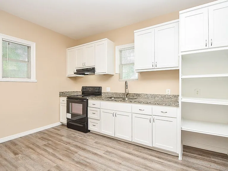 4301 Gregory St — Photo 22