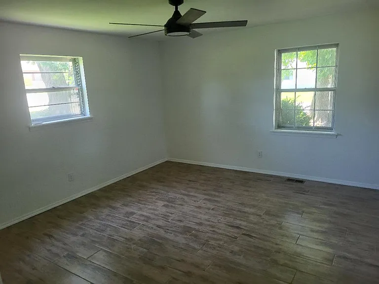 1511 W Magnolia St — Photo 9