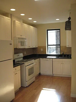 Rented by Bohemia Realty Group | media 13