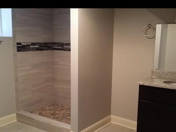 5th image of 3254 N Olcott Ave