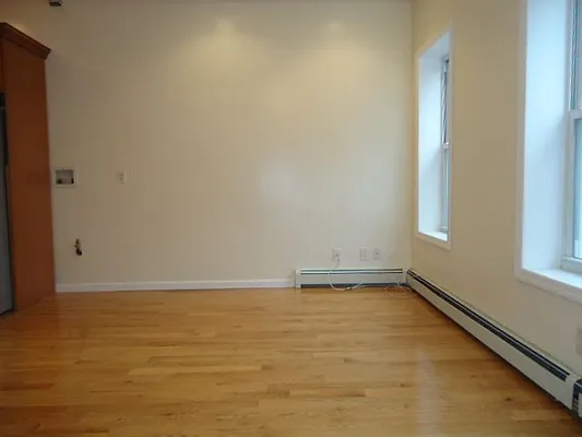 Rented by Hakeem Shahid, LREB | media 2