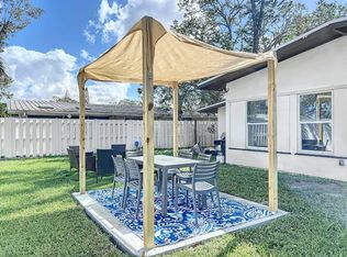 2893 Wood St, Sarasota, FL 34237