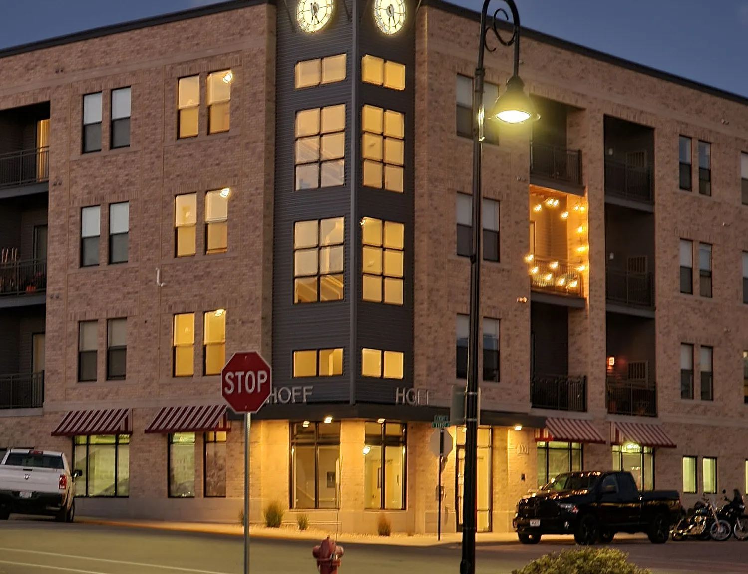 Hoff Mall and Hoff Apartments — Photo 1