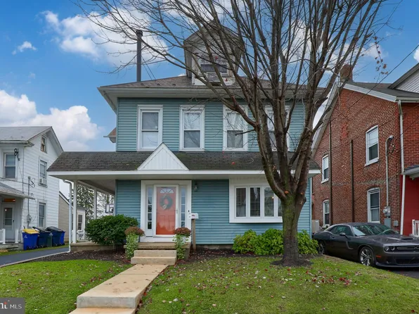 346 E Jackson St, New Holland, PA 17557
