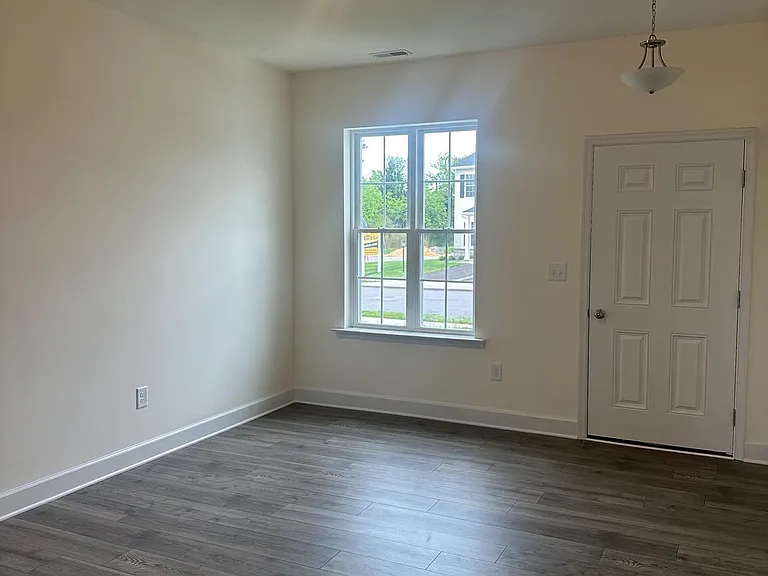 3707 Castle Dr #254 — Photo 4