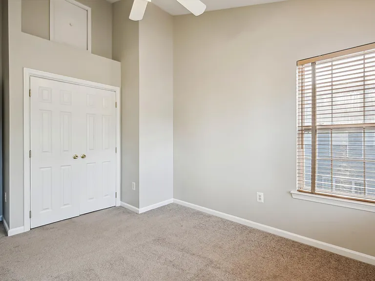 6733 Sullivan Way — Photo 29