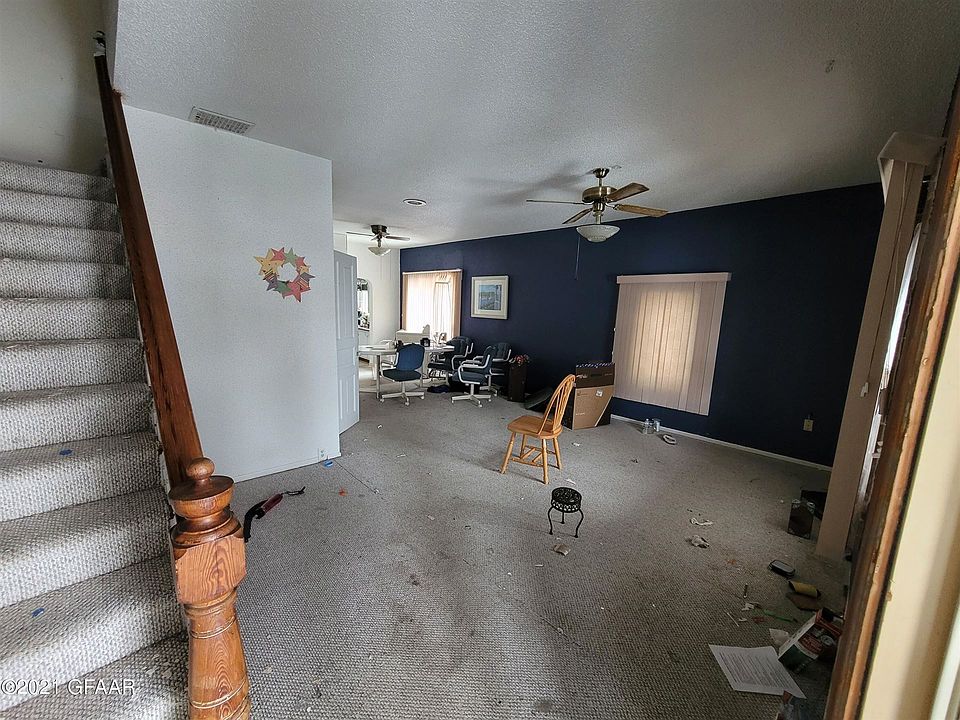 709 6th St, Langdon, ND 58249 Zillow