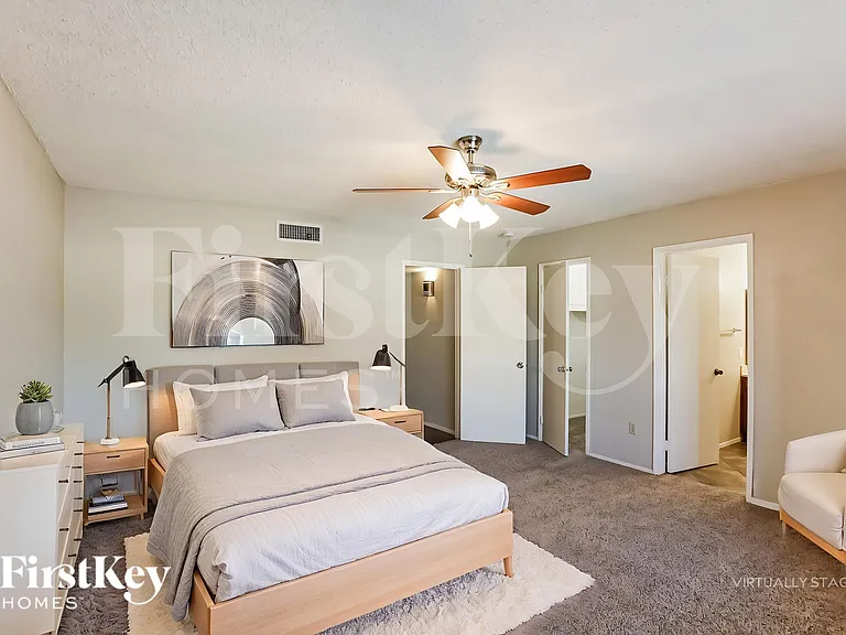 4656 W Townley Ave — Photo 11