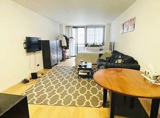 347 W 57th St APT 5E, New York, NY 10019