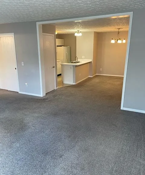 6680 Lagrange Dr — Photo 3