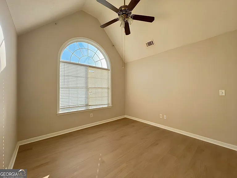 2751 Spence Ct — Photo 49