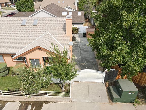 3rd image of 7662 Copper Cove Pl