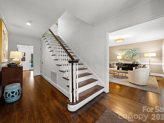 5th image of 3800 River Ridge Rd