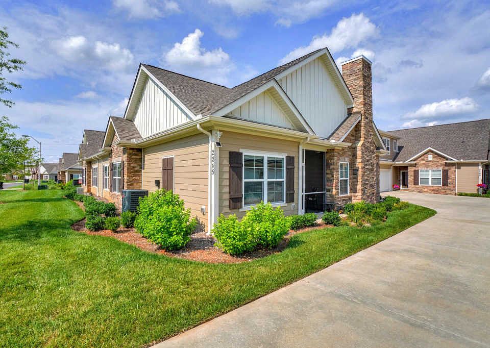 1st image of 2245 Stonecenter Ln