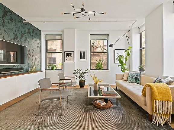 2nd image of 133 Mulberry St #3C