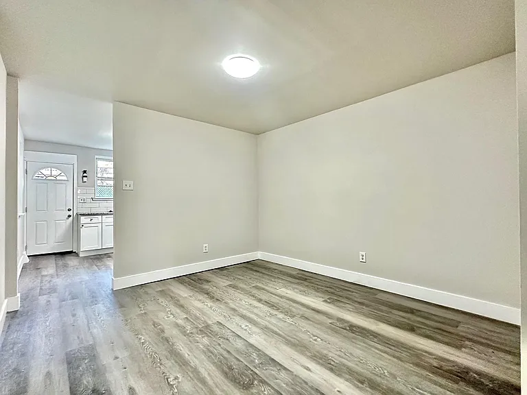 3120 Haverford Ave — Photo 8