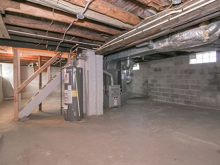 7329 Ward Rd — Photo 40