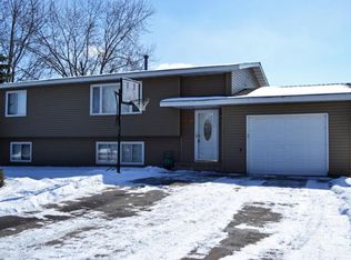 1187 Villa Ct, Hastings, MN 55033