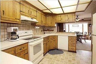 5th image of 5044 Pettis Ave NE
