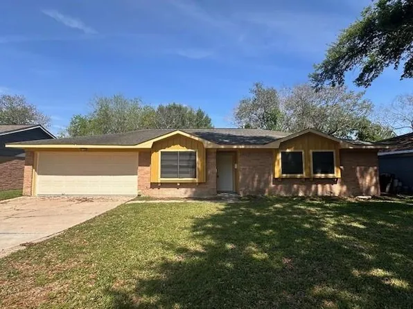 5830 Effingham Dr, Houston, TX 77035