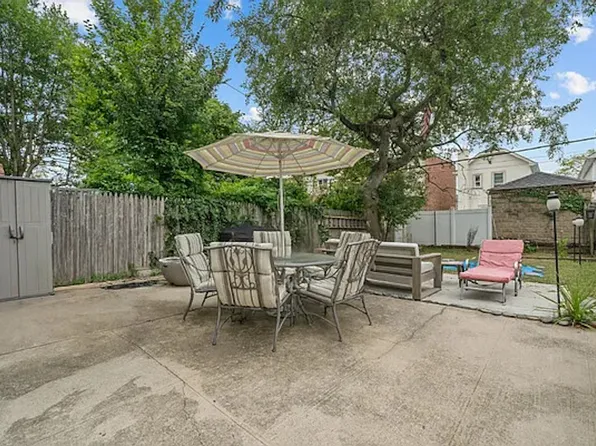 1927 Batchelder Street image 12 of 12