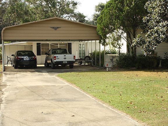 carport & Guest house
