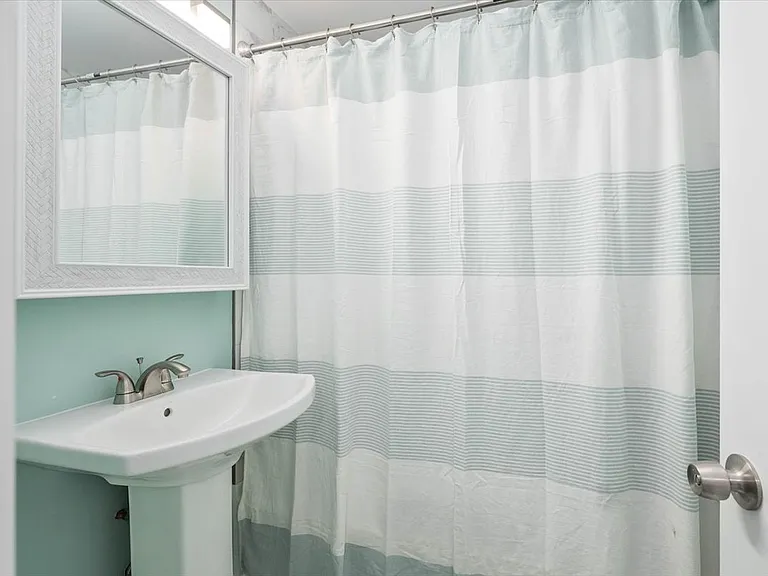 322 Bayshore Dr #2W — Photo 11