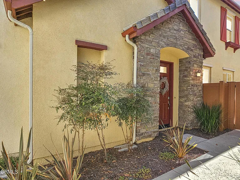 1653 Range Rd — Photo 2
