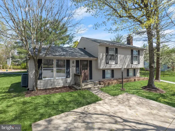 8058 Andiron Ln, Jessup, MD 20794