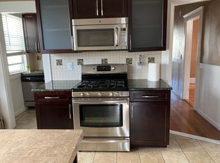 35 Murdock St #2, Somerville, MA 02145