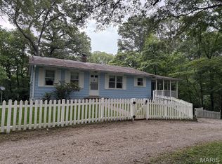 6982 Deer Hill Rd, Waterloo, IL 62298