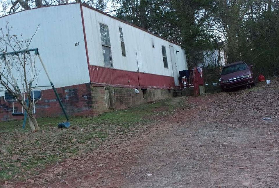 2nd image of 105 W East Ave