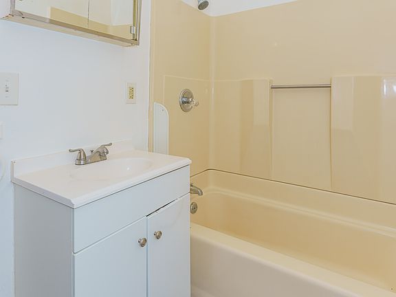 5th image of 192 Congress St #2S