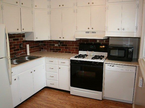4th image of 1024 Hale Ave