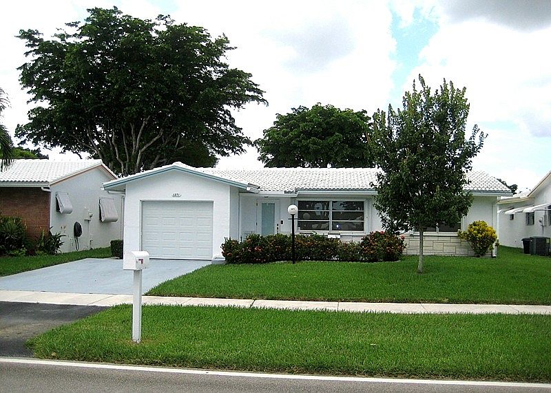 1st image of 1271 NW 90th Dr