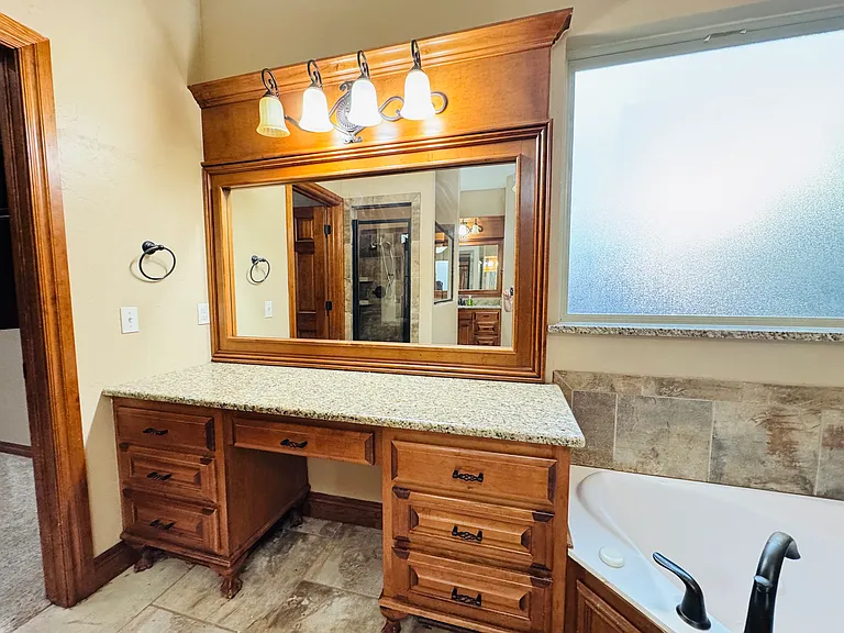 Makeup vanity