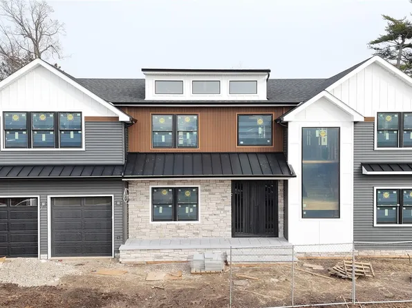 730 Boelsen Dr, Westbury, NY 11590