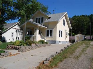 115 Oak St, Loganville, WI 53943