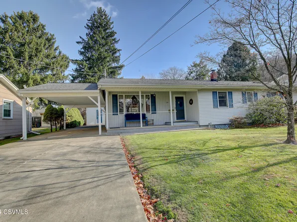 38 W Sunvalley Dr, Sunbury, PA 17801