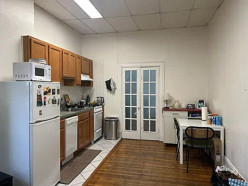 224 S 43rd St #1F Photo 1