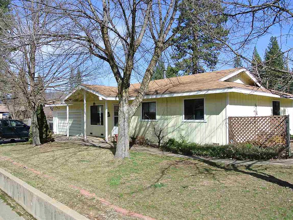 1st image of 120 Sugarpine Dr