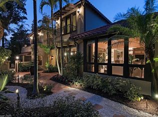 225 N Lake Dr, Naples, FL 34102